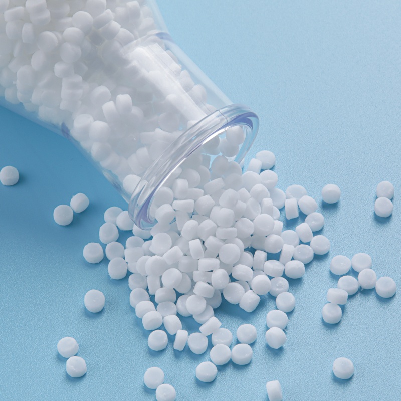 Quali sono le applicazioni e i vantaggi principali degli additivi plastici tecnici?